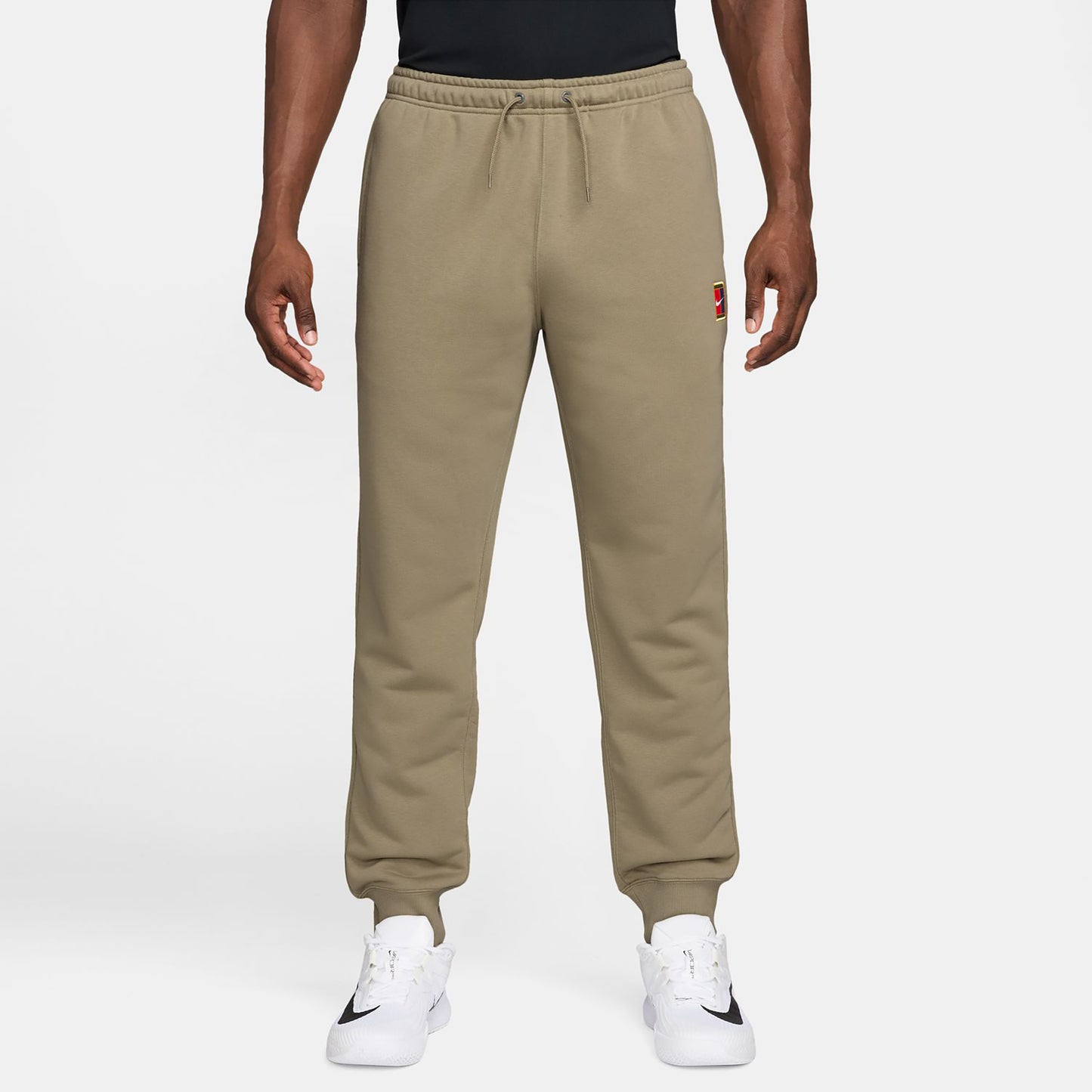 Nike Court Dri-Fit Heritage Fleece Pantalon survêtement Hommes-vert olive