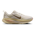 Vomero 18 Chaussure de running sans stabilisateurs - crème, or
