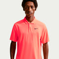 Dri-Fit Victory Court Solid Polo Hommes - corail, noir