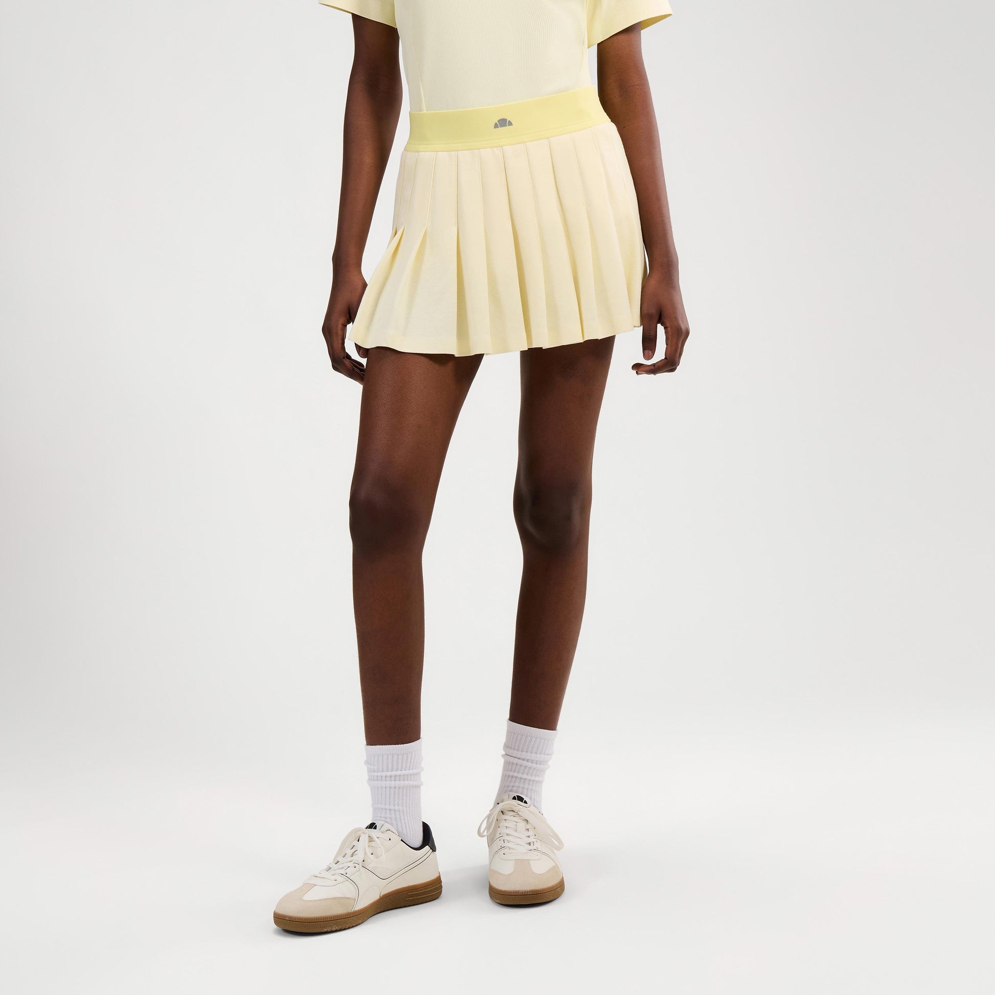 Ellesse Ortegas Shorts Femmes - jaune