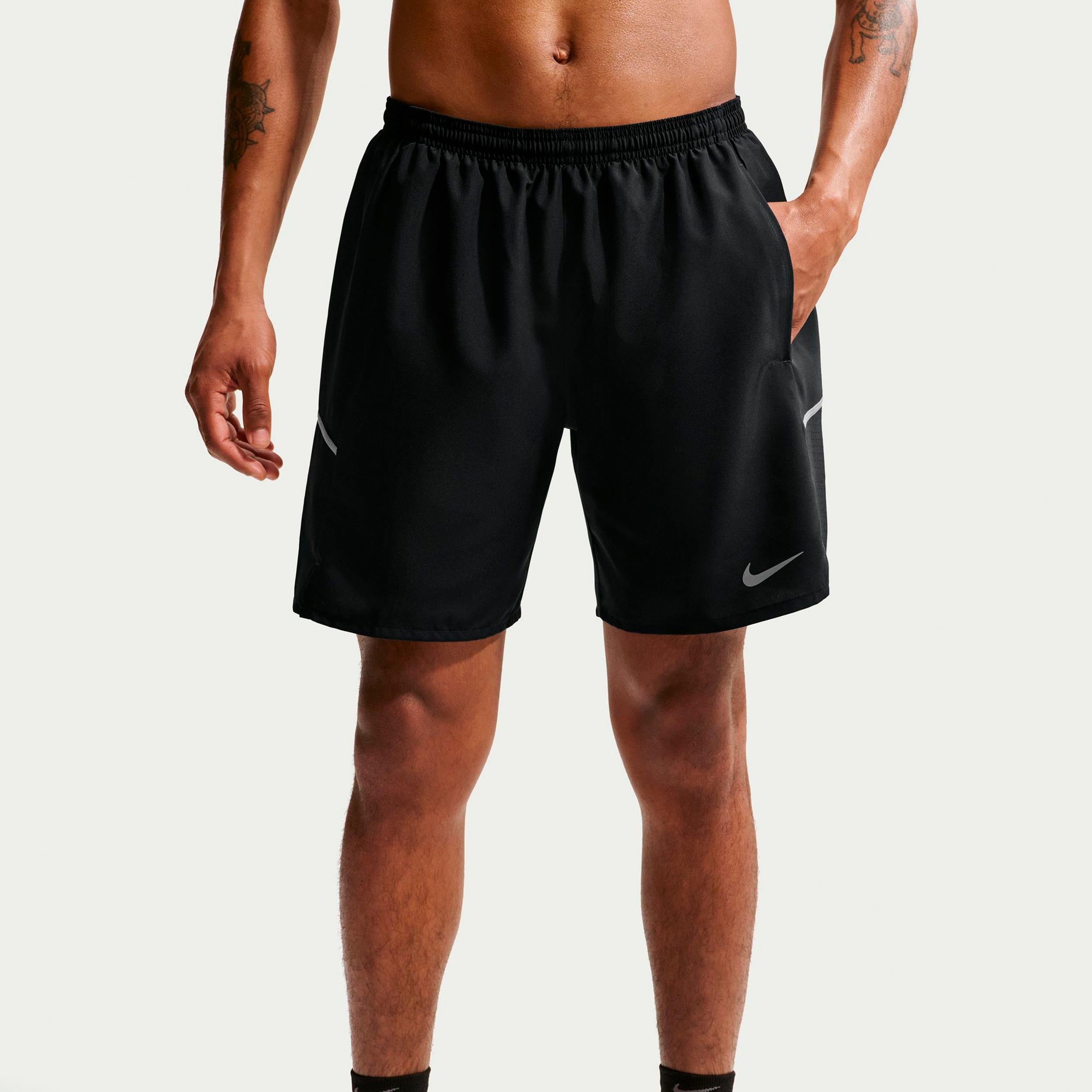 Nike Miler 7in  Short de running Hommes - noir, argent