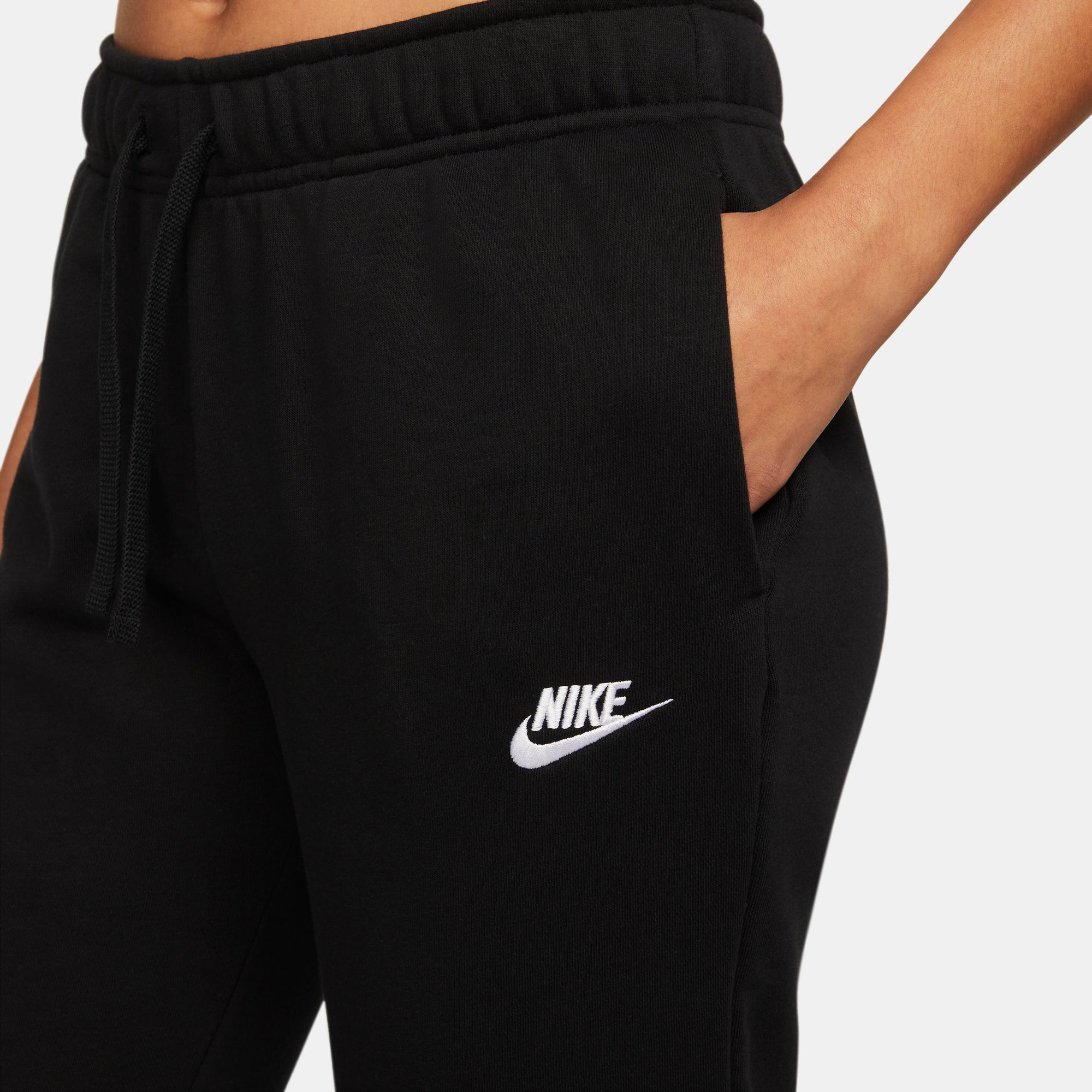 Nike sportswear essential joggingbroek zwart 2025 dames